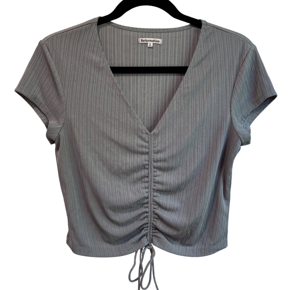 Reformation Mariam Knit Grey Ribbed Ruched Front V-Neck Cropped Top Size M - Picture 2 of 7